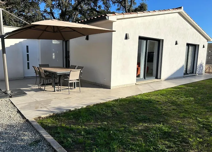 Climatisee Avec Piscine Partagee , Terrasse Et Parking * Prunelli-di-Fiumorbo