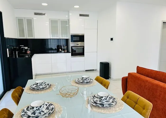 Holiday home Climatisee Avec Piscine Partagee , Terrasse Et Parking *
