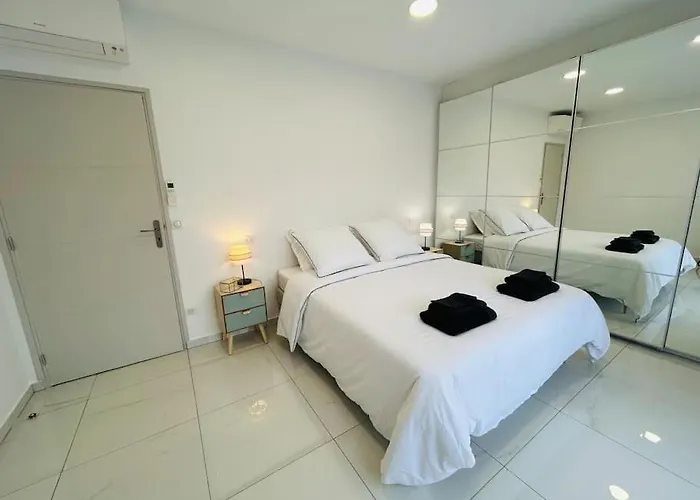 Holiday home Climatisee Avec Piscine Partagee , Terrasse Et Parking Prunelli-di-Fiumorbo