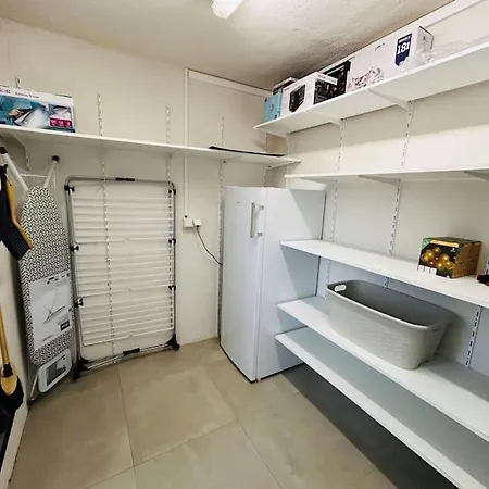 Climatisee Avec Piscine Partagee , Terrasse Et Parking Semesterbostad *