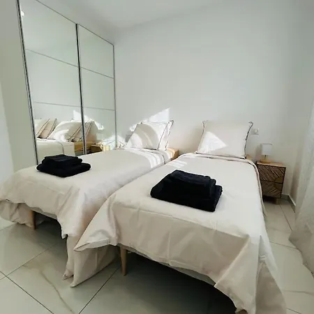 Climatisee Avec Piscine Partagee , Terrasse Et Parking Holiday home Prunelli-di-Fiumorbo