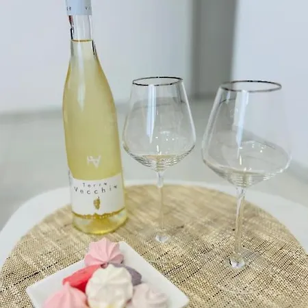 Climatisee Avec Piscine Partagee , Terrasse Et Parking * Prunelli-di-Fiumorbo