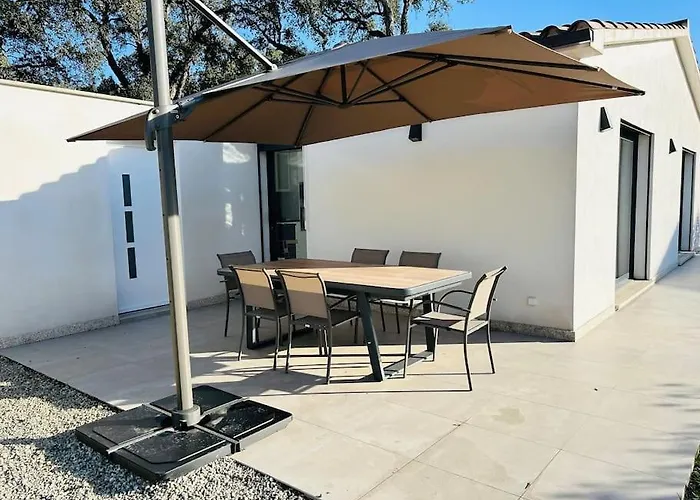 Climatisee Avec Piscine Partagee , Terrasse Et Parking Prunelli-di-Fiumorbo