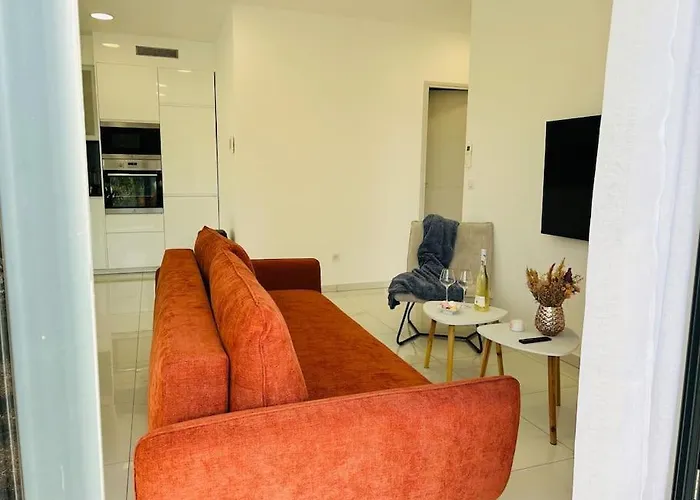 Climatisee Avec Piscine Partagee , Terrasse Et Parking Prunelli-di-Fiumorbo