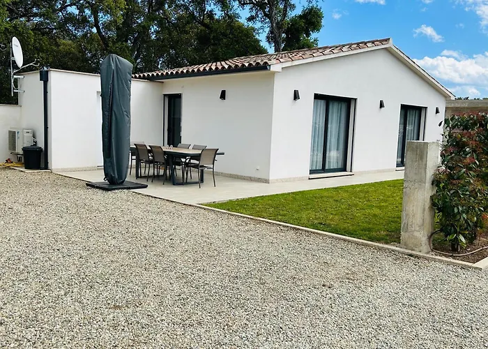 Climatisee Avec Piscine Partagee , Terrasse Et Parking Prázdninový dům