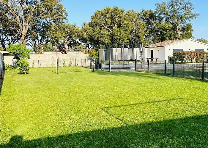 Climatisee Avec Piscine Partagee , Terrasse Et Parking Prunelli-di-Fiumorbo